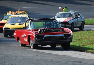 Illustration for article titled Engine Swap of the Day: BMW M21 Turbodiesel Into 1963 Ford Thunderbird!
